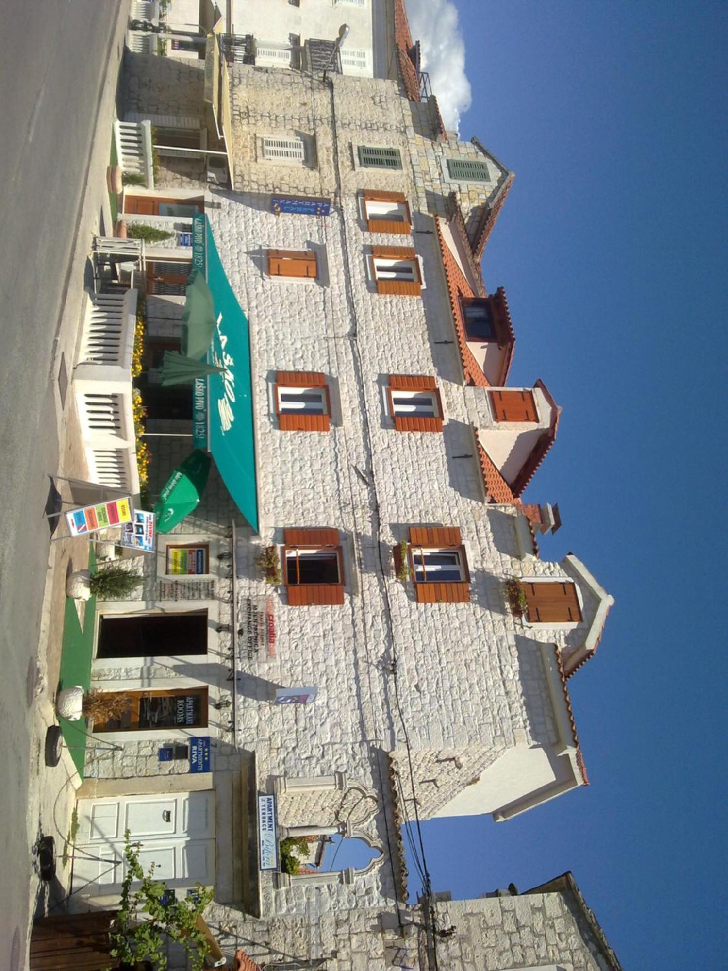 טרוגיר Apartments Feral מראה חיצוני תמונה