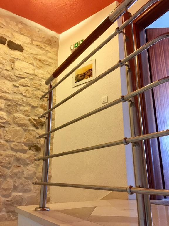טרוגיר Apartments Feral מראה חיצוני תמונה